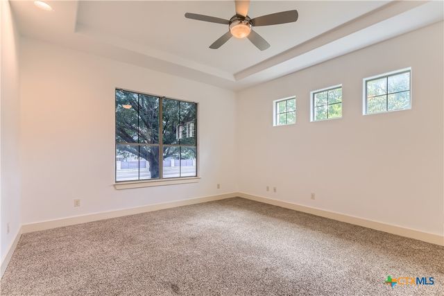 462 Stagecoach Trail, San Marcos, TX 78666