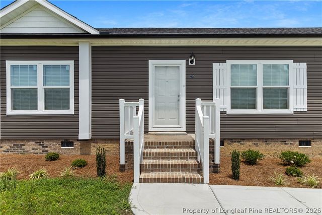 42 Ajax Road, St Pauls, NC 28384