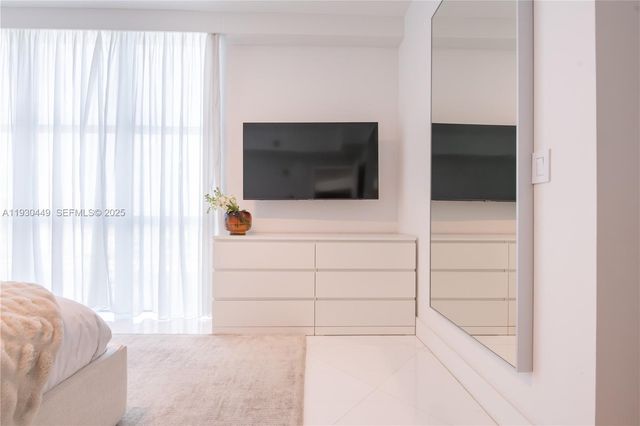 3131 NE 188th St 2-605, Aventura, FL 33180