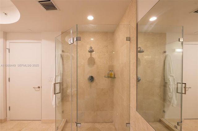 3131 NE 188th St 2-605, Aventura, FL 33180