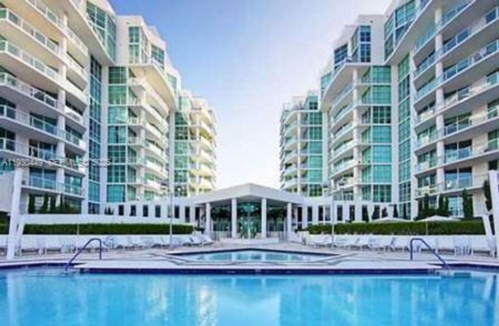 Image 43 of property listing at 3131 NE 188th St 2-605, Aventura, FL 33180