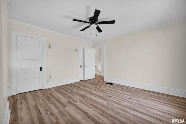 1113 N SUMMIT Boulevard, Peoria, IL 61606