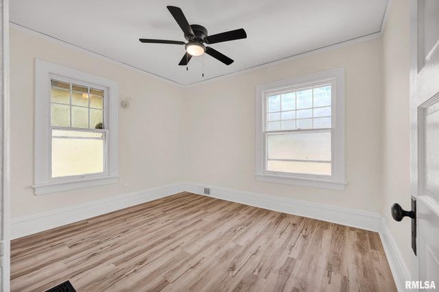1113 N SUMMIT Boulevard, Peoria, IL 61606