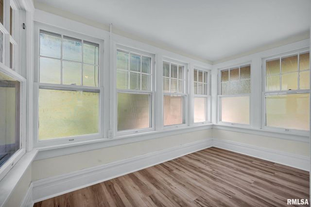 1113 N SUMMIT Boulevard, Peoria, IL 61606