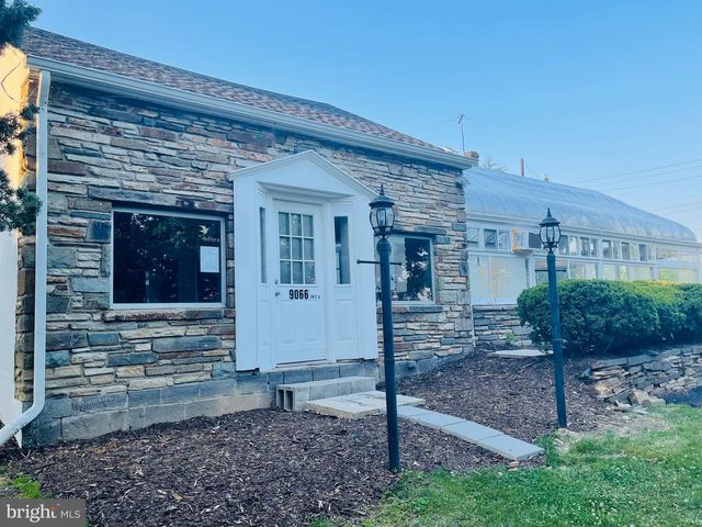 9066 BALIMORE AVE, College Park, MD 20740