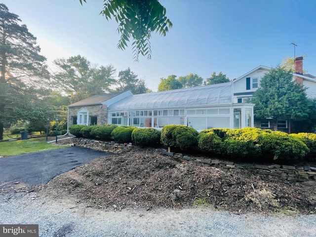 9066 BALIMORE AVE, College Park, MD 20740