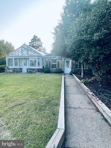9066 BALIMORE AVE, College Park, MD 20740