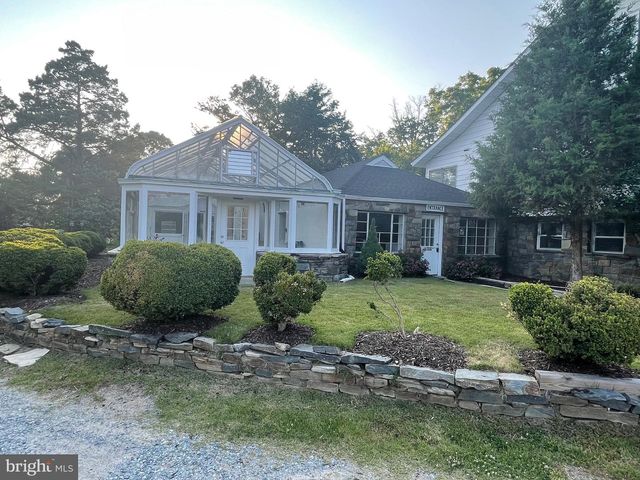 9066 BALIMORE AVE, College Park, MD 20740