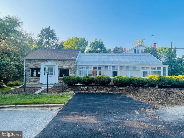 9066 BALIMORE AVE, College Park, MD 20740