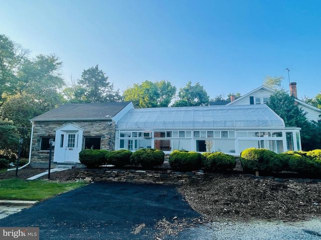 9066 BALIMORE AVE, College Park, MD 20740