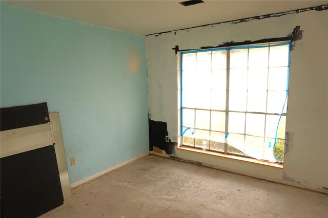 15902 Dunman Lane, Houston, TX 77044