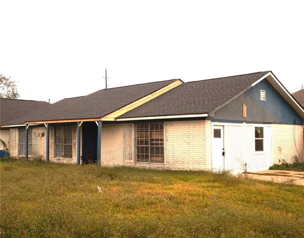 15902 Dunman Lane, Houston, TX 77044