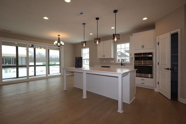 4547 Corsican Loop E, Hilliard, OH 43026