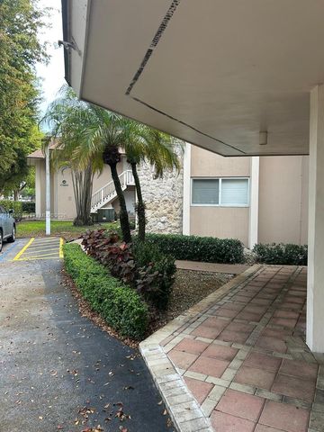 7450 Miami Lakes Dr C109, Miami Lakes, FL 33014