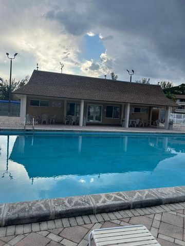 7450 Miami Lakes Dr C109, Miami Lakes, FL 33014