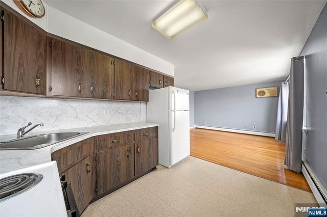 1014 Kennedy Boulevard, Union City, NJ 07087