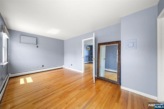 1014 Kennedy Boulevard, Union City, NJ 07087