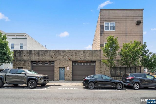 1014 Kennedy Boulevard, Union City, NJ 07087