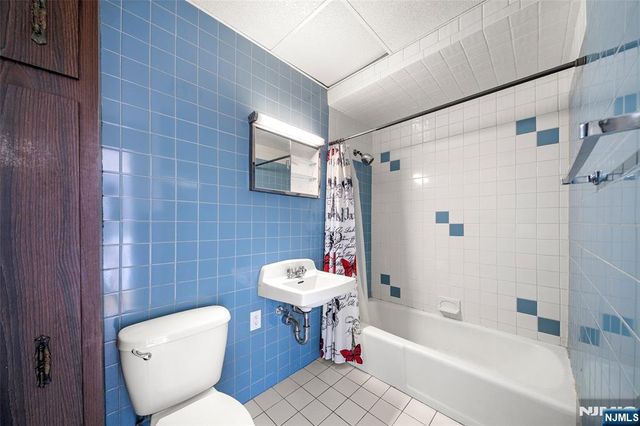 1014 Kennedy Boulevard, Union City, NJ 07087