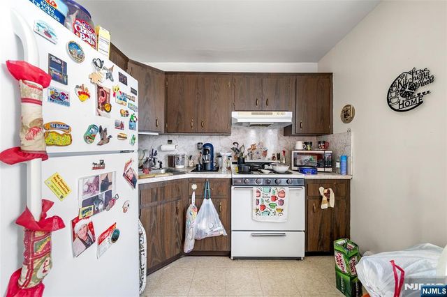 1014 Kennedy Boulevard, Union City, NJ 07087