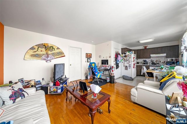 1014 Kennedy Boulevard, Union City, NJ 07087