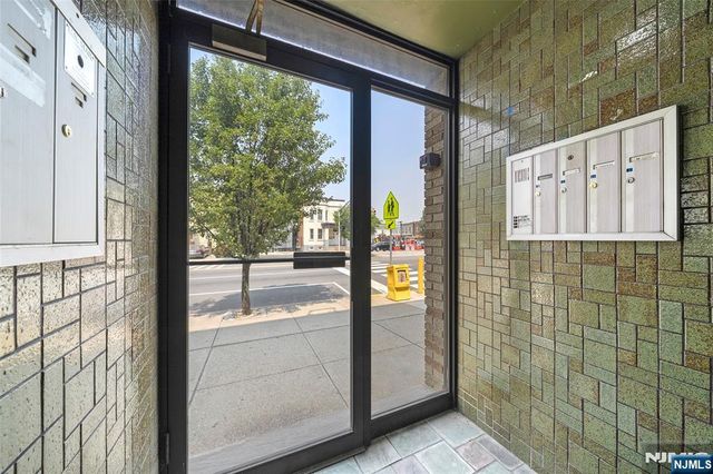 1014 Kennedy Boulevard, Union City, NJ 07087