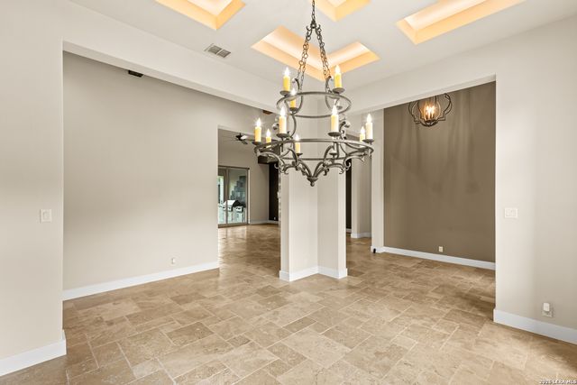 3806 SMITHSON RIDGE RD, San Antonio, TX 78261