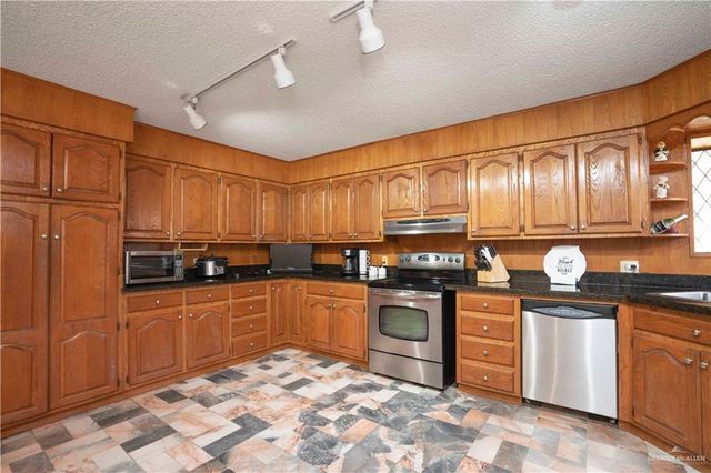 3303 N Shary Road, Mission, TX 78573