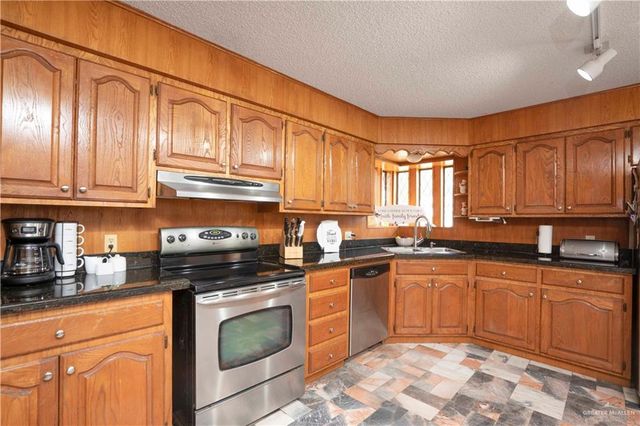 3303 N Shary Road, Mission, TX 78573