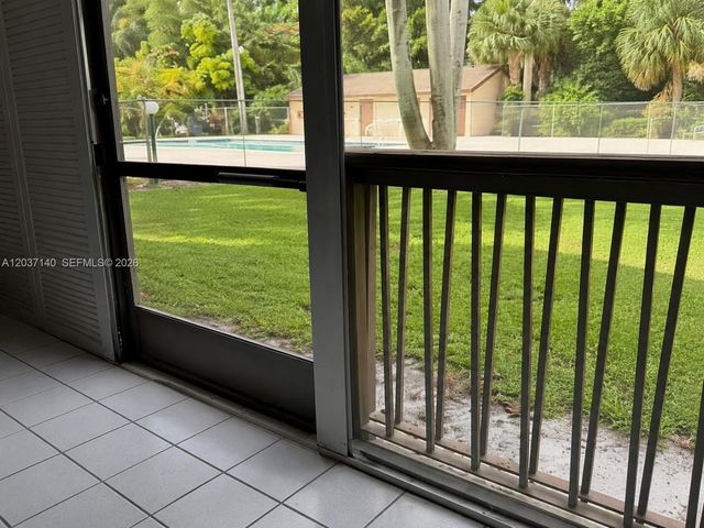 7080 Nova Dr 103B, Davie, FL 33317