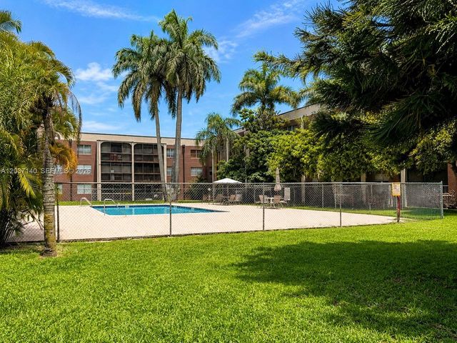 7080 Nova Dr 103B, Davie, FL 33317