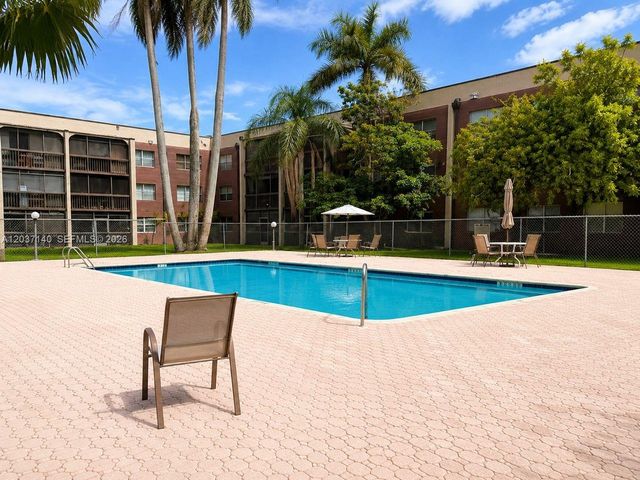 7080 Nova Dr 103B, Davie, FL 33317