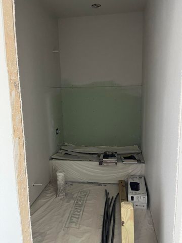 633 W Ave Z, San Angelo, TX 76903