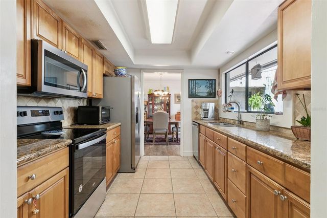 106 HIDDEN OAK DRIVE, Longwood, FL 32779