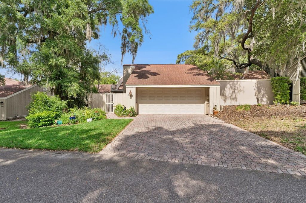 106 HIDDEN OAK DRIVE, Longwood, FL 32779