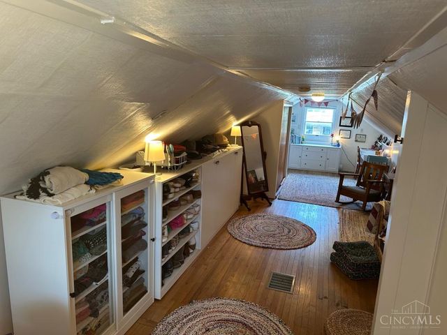 958 Summit Avenue, Glendale, OH 45246