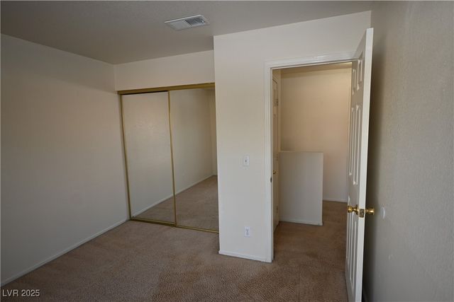 8465 Blue Island Avenue, Las Vegas, NV 89129