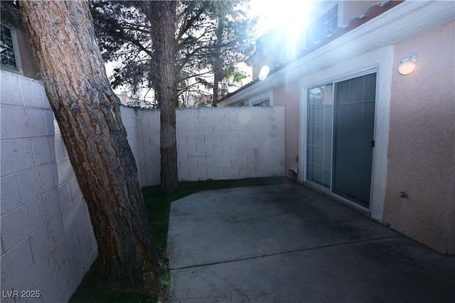 8465 Blue Island Avenue, Las Vegas, NV 89129