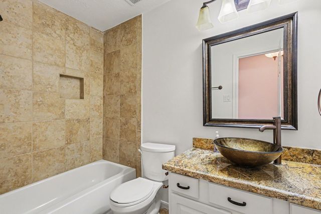 12439 Rutgers Park Court, Houston, TX 77058