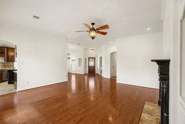 12439 Rutgers Park Court, Houston, TX 77058