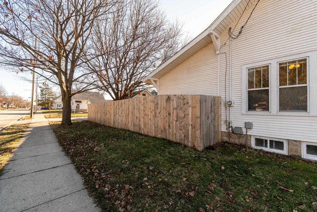 746 Eisenhower Avenue, Janesville, WI 53545