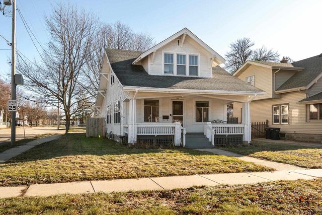 746 Eisenhower Avenue, Janesville, WI 53545