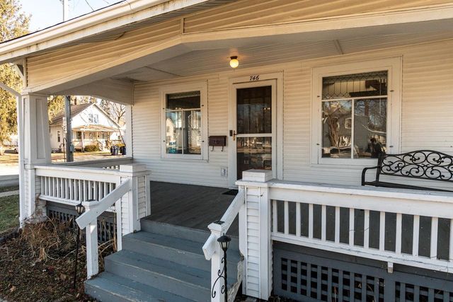 746 Eisenhower Avenue, Janesville, WI 53545