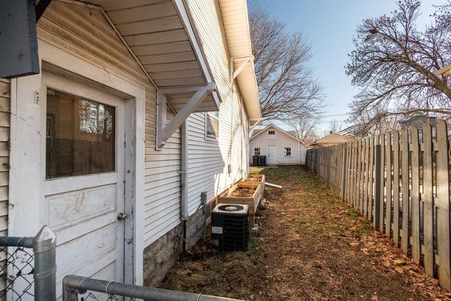 746 Eisenhower Avenue, Janesville, WI 53545