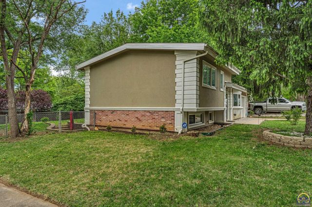 3418 SW 33rd TER, Topeka, KS 66614