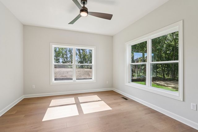 0S275 Bealer Court, Geneva, IL 60134