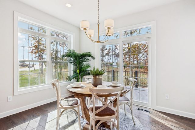 0S275 Bealer Court, Geneva, IL 60134