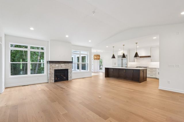 0S275 Bealer Court, Geneva, IL 60134