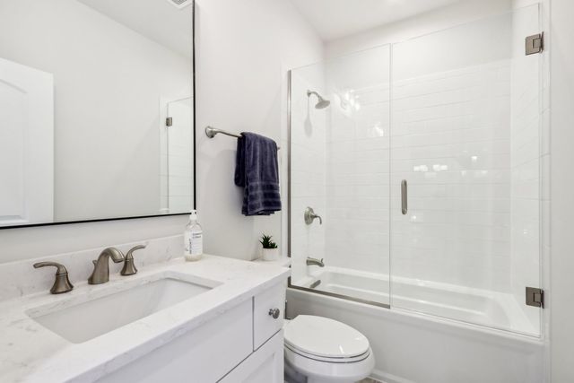 0S275 Bealer Court, Geneva, IL 60134