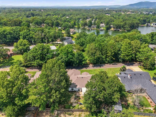 111 Ridge Terrace, Hot Springs National Park, AR 71913